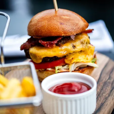 Premium Hotel, ホテル 4*